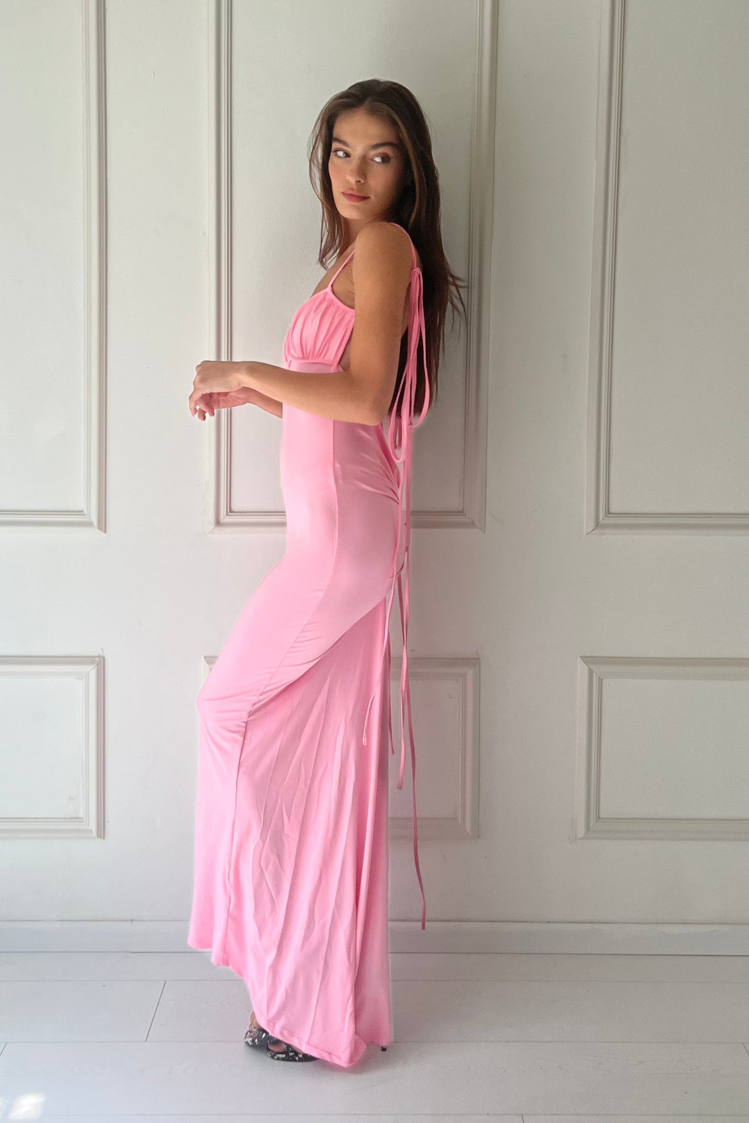 ⁨⁨שמלת סמנתה - לבן⁩⁩