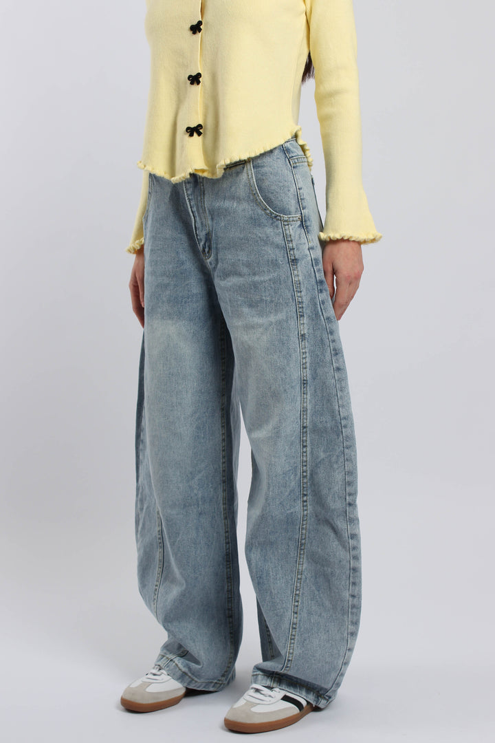 ג׳ינס מינורי בהיר – גזרה רחבה