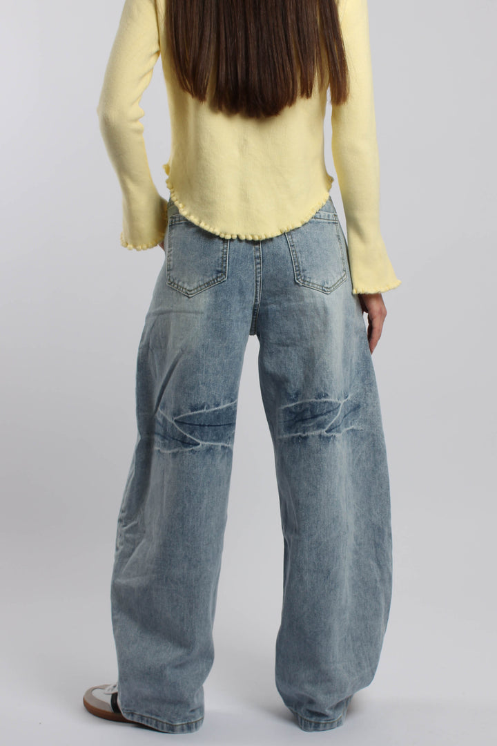 ג׳ינס מינורי בהיר – גזרה רחבה