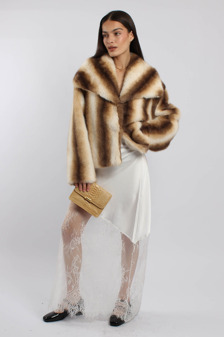 מעיל סמנטה דמוי פרווה