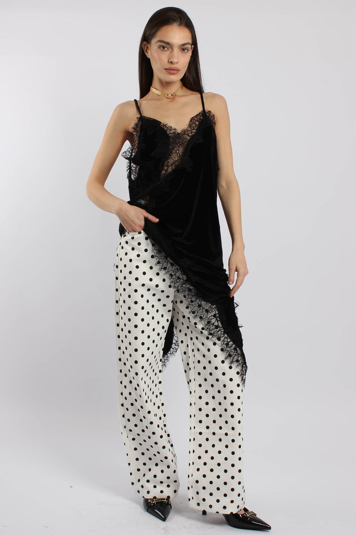 ג׳ינס סת נקודות