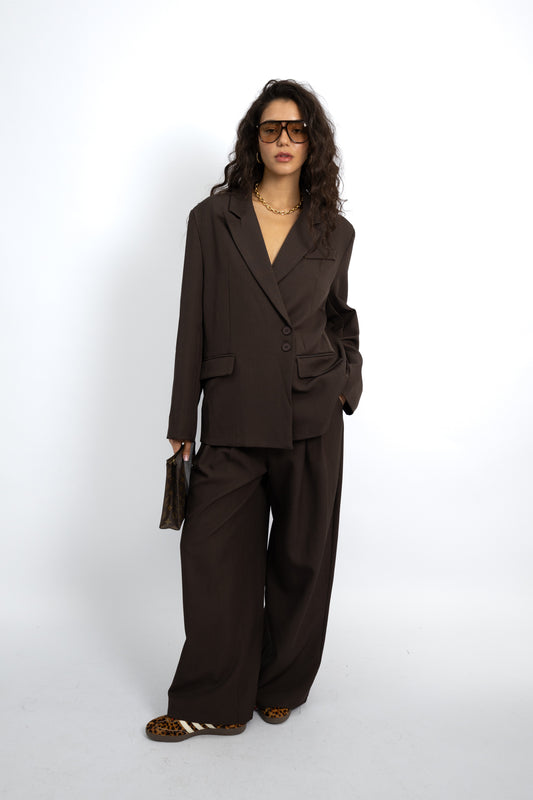 חליפת אוברסייז מושלמת- חום