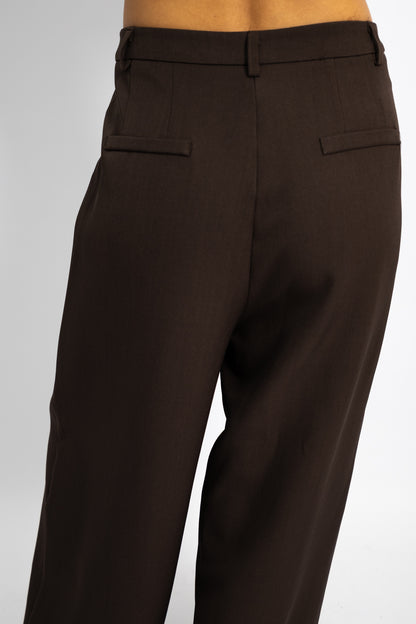 חליפת אוברסייז מושלמת- חום