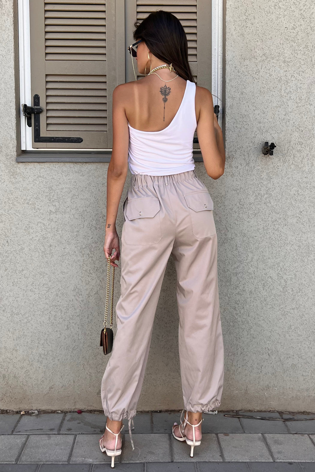 חולצת אסי - בז כהה