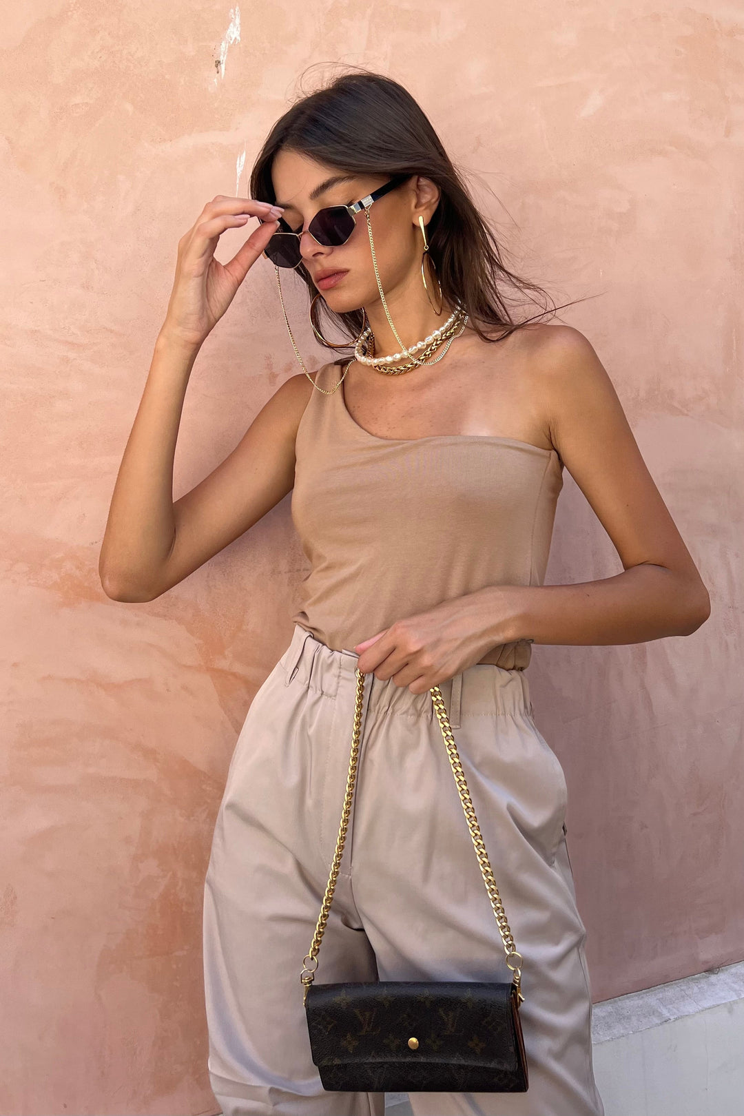 חולצת אסי - בז בהיר