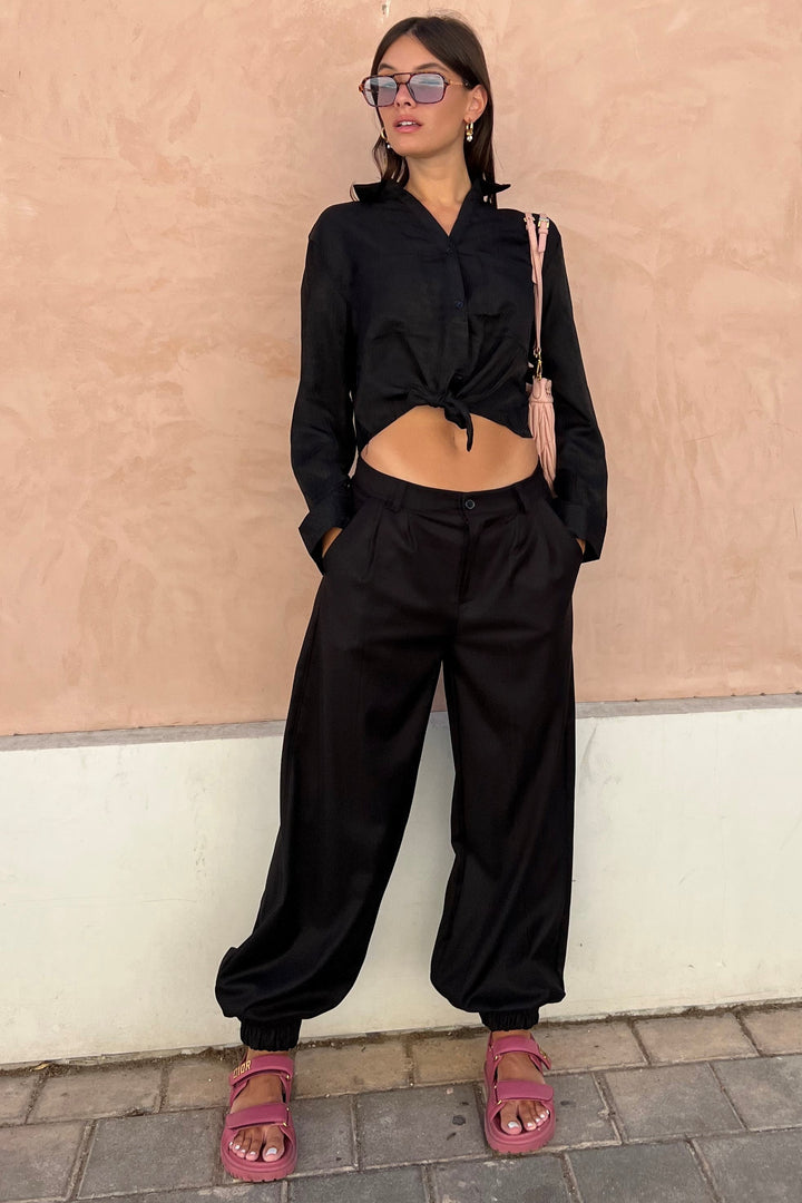 חולצת נועה - שחור