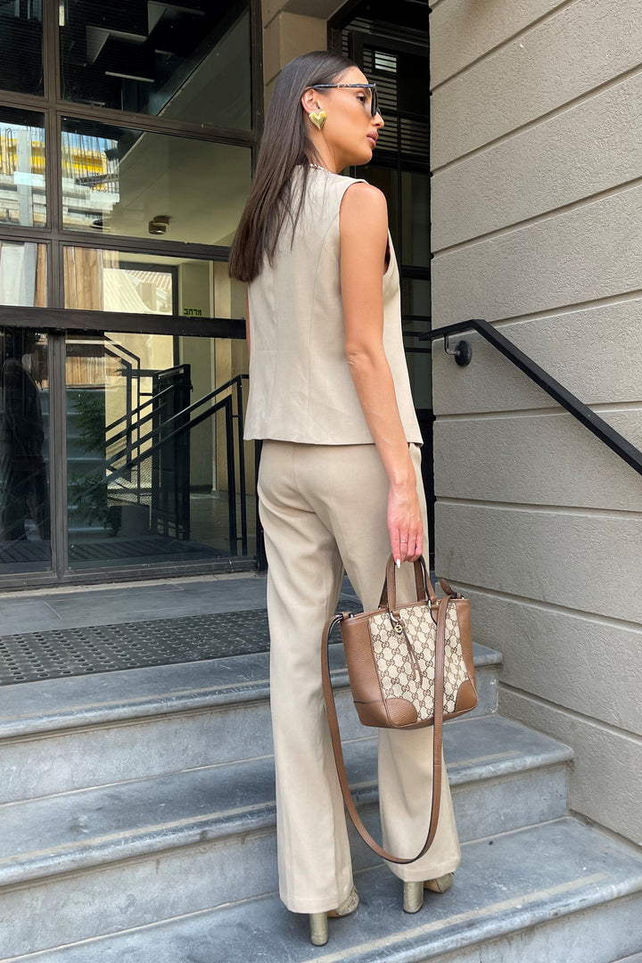 וסט גוהנה - בז