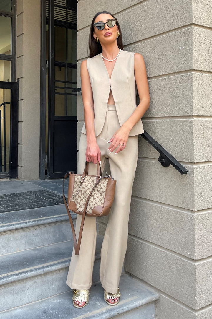 וסט גוהנה - בז