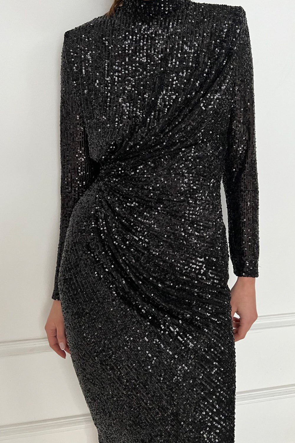 שמלת רייצל פאייטים מידי - שחורה