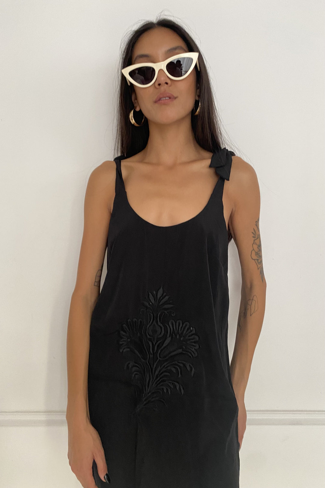 ⁨⁨שמלת אוליביה רקמה - בריק⁩⁩