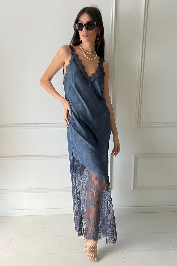 שמלת לנזי בהירה