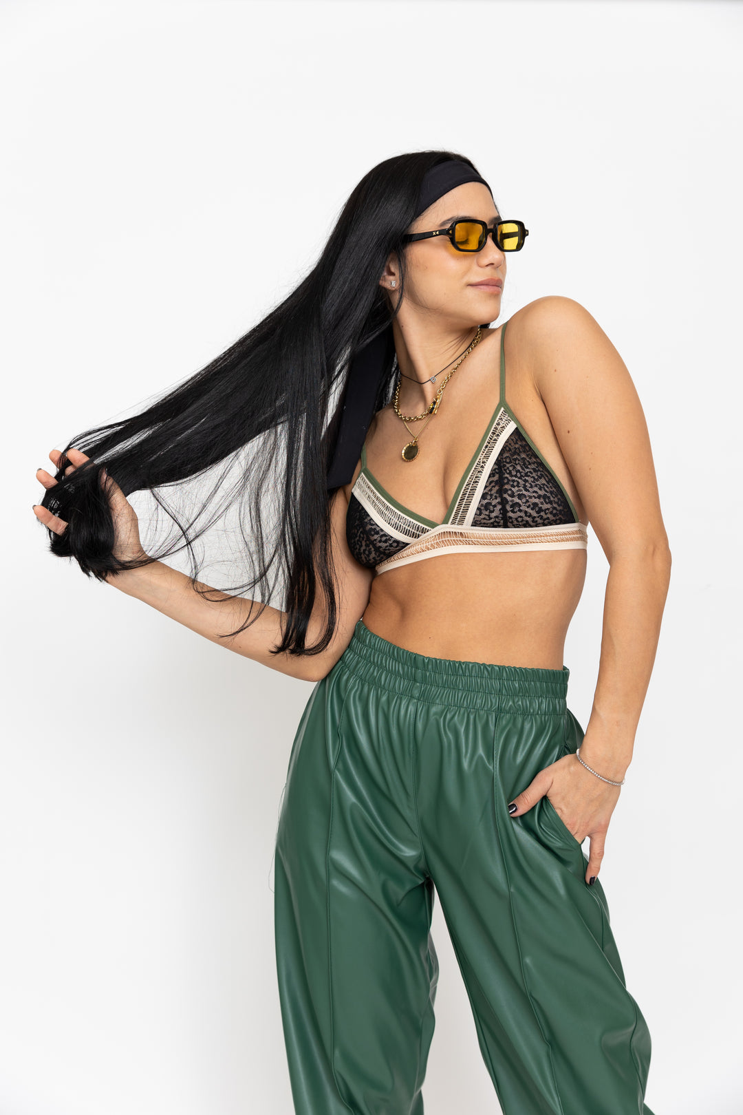 חזיית בניה שחור ירוק