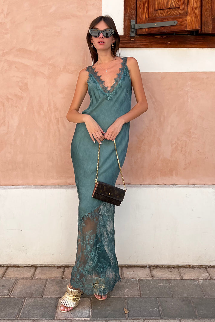 שמלת לנזי בהירה